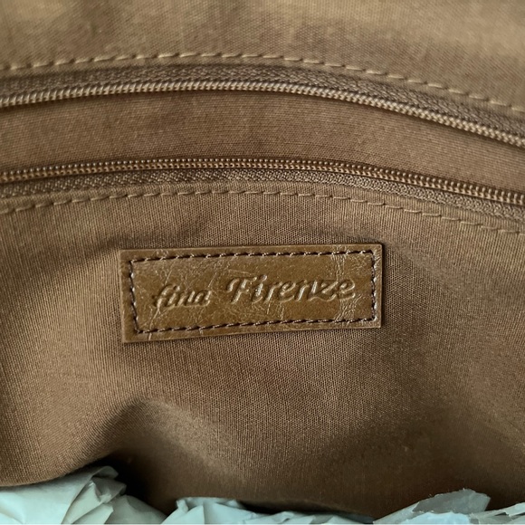 AnaFirenze Brown Tote Bag SyntheticLeather BuckleAccent Zip/Snap ClosureFLAWED - Picture 12 of 16